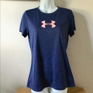 Under Armour Tops - Under Armour T-Shirt Under Armour Tops - Under Armour T-Shirt